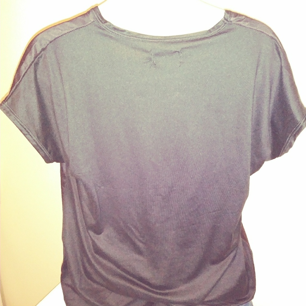 Silky tshirt - Picture 2 of 2